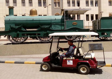 «الخدمات المتكاملة» تشترى 3 عربات بـ 372 ألف جنيه لنقل المعاقين