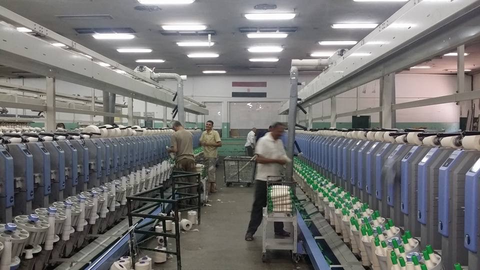 «الشروق» ترصد دعوات تحريض عمال غزل المحلة بالصدام المسلح مع الأمن.. والعمال يردون بـ«العودة للعمل»