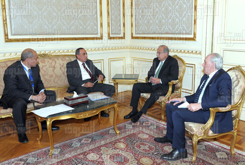 رئيس الوزراء: حريصون على تقديم كل الدعم لملف الحريات والصحافة