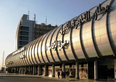 وزير السياحة الزيمبابوي يصل القاهرة لبحث التعاون بين البلدين