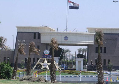 وزارة الداخلية تنظم ندوة عن «صناعة الأمن» بأكاديمية الشرطة وزارة الداخلية تنظم ندوة عن «صناعة الأمن» بأكاديمية الشرطة