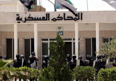 معاقبة 68 متهماً بالمنيا بالسجن بين المؤبد 25 عاماً و13 عاماً في قضية حرق مدرعة شرطة معاقبة 68 متهماً بالمنيا بالسجن بين المؤبد 25 عاماً و13 عاماً في قضية حرق مدرعة شرطة