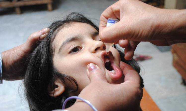 الجيزة: غدا انطلاق حملة تطعيم ضد مرض شلل الأطفال لمدة 4 أيام - 
        بوابة الشروق