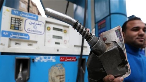 «البترول» تكشف عن حقيقة زيادة الأسعار في أبريل المقبل - 
        بوابة الشروق