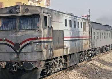 مصرع شاب تحت عجلات القطار بالفيوم