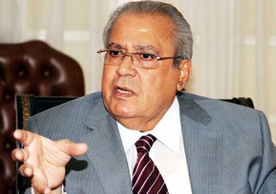 تغيب جابر عصفور عن محاكمته في «سب القضاء»