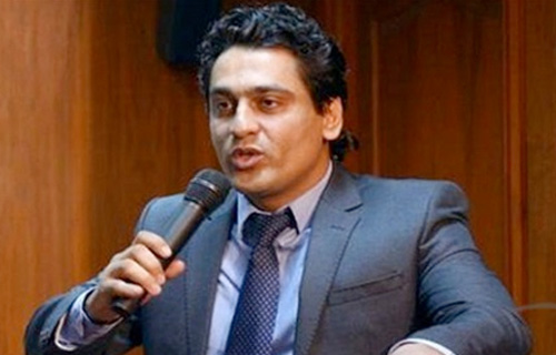 عضو بـ«الصحفيين»: على من يمارسون الصحافة أن يكونوا من خريجي كليات الإعلام