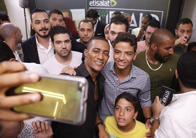 بالصور.. «اتصالات مصر» تحتفي بفيلم «جواب اعتقال» لمحمد رمضان
