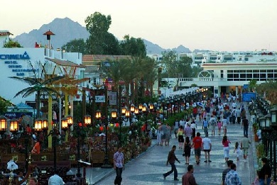 مطاعم وكافيهات عالمية تخرج من شرم الشيخ نهاية الشهر الحالي بسبب الخسائر