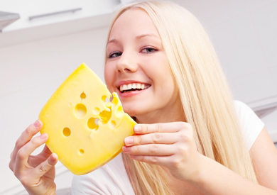 دراسة: تناول الجبن يمنحك عمرا أطول