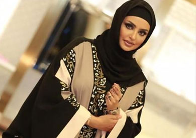 بالصور.. أحدث تشكيلة «عبايات» للمحجبات لتليق بالمناسبات الرمضانية