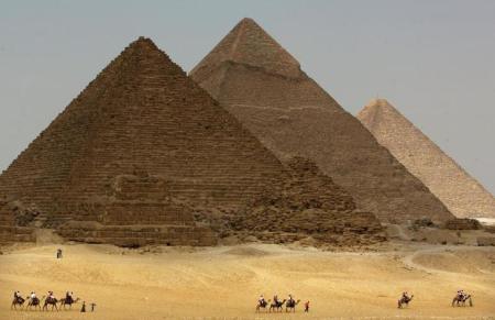 اجتماع موسع لوزير السياحة ومحافظ الجيزة لبحث أعمال تطوير المنطقة الأثرية بالأهرامات
:: :: نسخة الموبايل اجتماع موسع لوزير السياحة ومحافظ الجيزة لبحث أعمال تطوير المنطقة الأثرية بالأهرامات
:: :: نسخة الموبايل