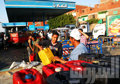 http://www.shorouknews.com/uploadedimages/Sections/Egypt/Accidents/original/Diesel-crisis-1152.jpg
