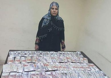 القبض علي سيدة لاتهامها بسرقة منازل كبار السن بـ«المغافلة» فى المنيا