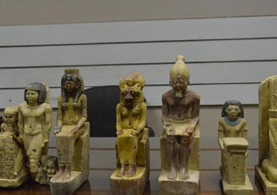 ضبط 15 قطعة أثرية بحوزة 3 عمال في سوهاج