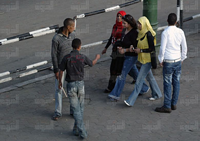 مصدر أمني لـ«أ ش أ» ضبط 5 حالات تحرش بينها 3 بالملامسة أول أيام العيد بالقاهرة

   نسخة الموبايل