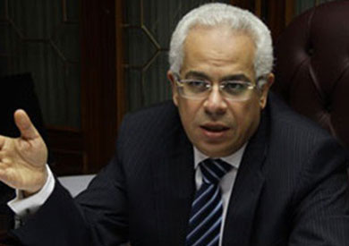 «هشام رؤوف» يقدم مذكرة بطلان انتداب قاضي تحقيق فى اتهامه بـ«مكافحة التعذيب»