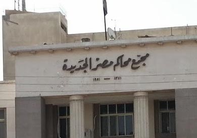 مشادة كلامية بين دفاع «مجدي مكين» والصحفيين بمحكمة مصر الجديدة