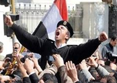 حيثيات حبس 17 أمين شرطة بتهمة «التجمهر»: كان عليهم ألا يسلكوا مسلك المجرمين