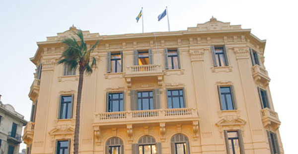بحث قضايا المرأة في العرض المسرحي «45» على «جيزويت الإسكندرية الثقافي»