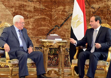 السيسي في لقائه الثاني بأبومازن خلال شهر: نولي اهتماما بتحقيق المصالحة وترتيب البيت الفلسطيني من الداخل