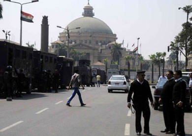 السيسي في جامعة القاهرة اليوم وسط إجراءات أمنية مشددة - 

        