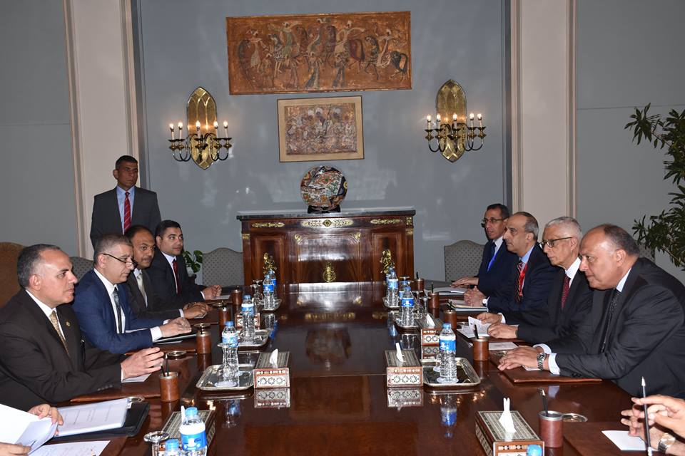 وزير الخارجية يجتمع مع وزير الموارد المائية والرى للتنسيق بشأن ملف مياه النيل