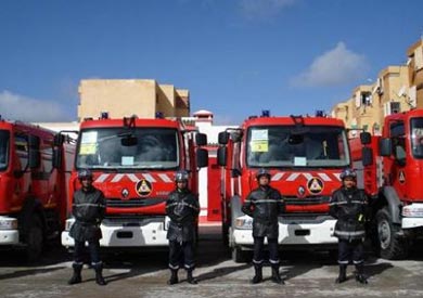 الحماية المدنية تُقنع بائعا متجولا بالعدول عن الانتحار في الإسكندرية