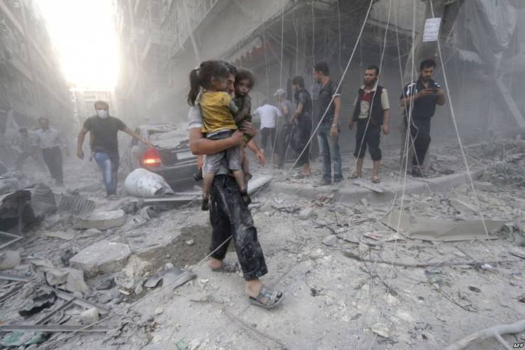 مقتل 25 مدنيا في قصف لفصائل معارضة على مناطق النظام في حلب