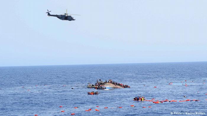 إيطاليا: إغاثة 4500 شخص في البحر المتوسط