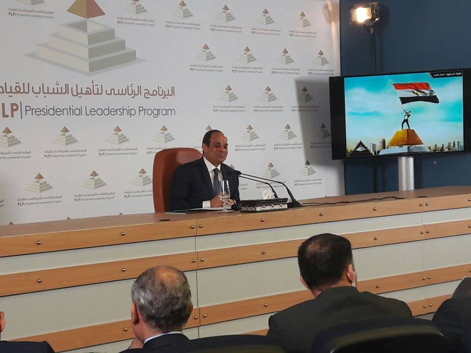 السيسي للمصريين: أنا صريح معاكم وبكره تشوفوا مصر هتبقى إيه