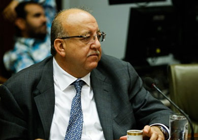 رئيس «إسكان البرلمان» يطالب الحكومة بالاستقالة لفشلها في مواجهة «الأسعار»