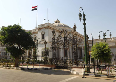 مرشح عن مصر الجديدة: برلمان 2015 سيكون ممثلًا لجميع التيارات السياسية - 

        