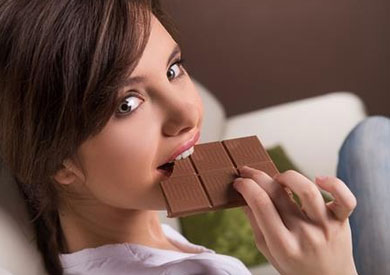 10 عناصر غذائية تحفز «هرمونات السعادة» وتقلل من الاكتئاب