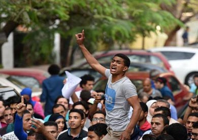 وكيل "حقوق الإنسان": إلغاء الحبس ومنع استخدام الرصاص في "التظاهر"