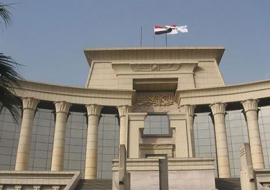مصدر حكومي: كنا ننوي تعديل المادة 10 من قانون التظاهر.. وإلغاء الحبس بيد البرلمان