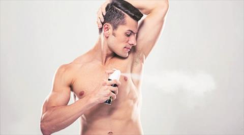 «مزيل العرق» يجعل الرجل أكثر جاذبية