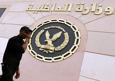 الداخلية: تكثيف الجهود لضبط الجناة في حادث استشهاد رقيب وإصابة أمين شرطة بالعريش