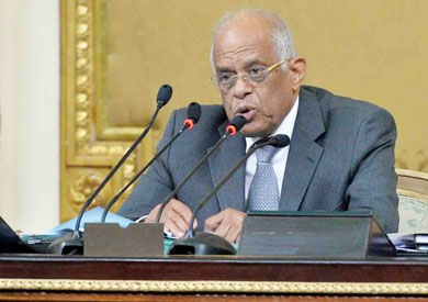 «عبد العال»: الأمور عادت لطبيعتها في مناطق السيول.. ويشكر المسئولين والقوات المسلحة