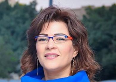 فاطمة ناعوت تهنئ الشعب المصري بالمولد النبوي