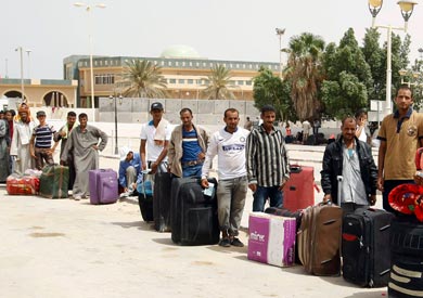 عودة 344 مصريًا من ليبيا عبر منفذ السلوم خلال 24 ساعة