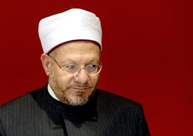 «مفتي الديار المصرية»: علينا الاستعانة بالمواقع الاجتماعية لتوصيل الأحكام الصحيحة للمسلمين حول العالم