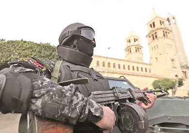 ضبط 28 متهما فى قضايا إرهابية.. وقوات خاصة بالميادين فى «رأس السنة»