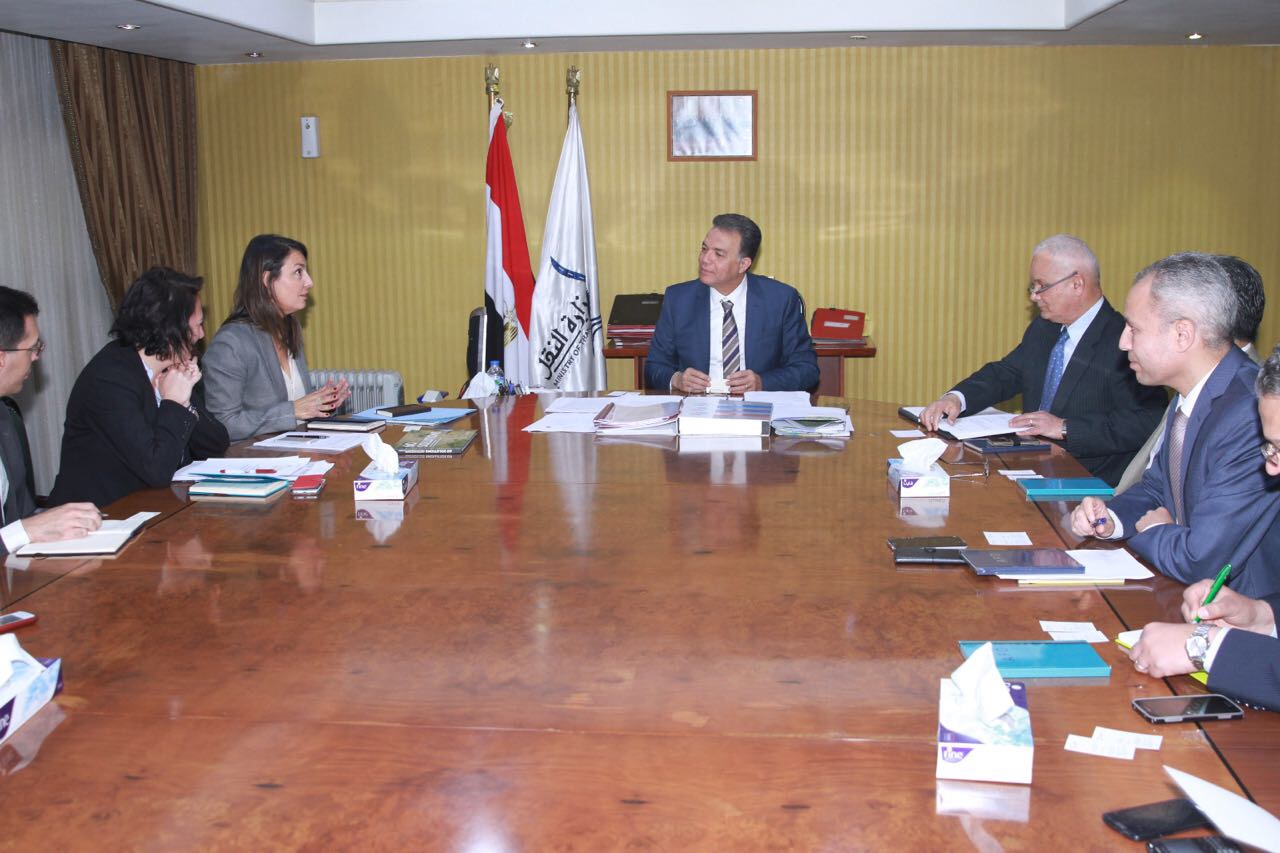 مصر والأردن تتفقان على استمرار آلية دخول الشاحنات والبرادات