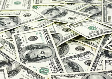 «الغرف التجارية»: تراجع سعر الدولار خلال أسابيع