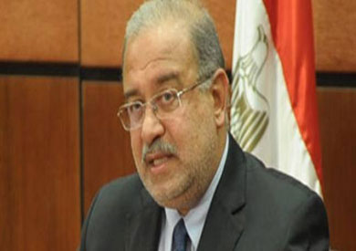 «إسماعيل» يدعو لتبني مشروع قومي تشارك فيه الدولة لإحياء صناعة الغزل والنسيج