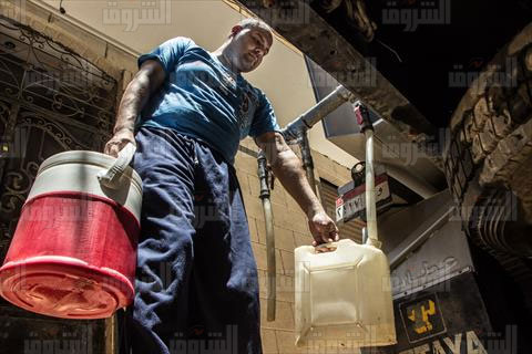«العطش» يضرب قرى الشرقية.. والأهالي: «المسئولين معندهمش رحمة»