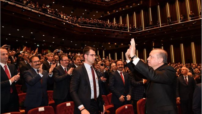 صحف عربية: ماذا يكسب إردوغان من معاركه الأوروبية؟