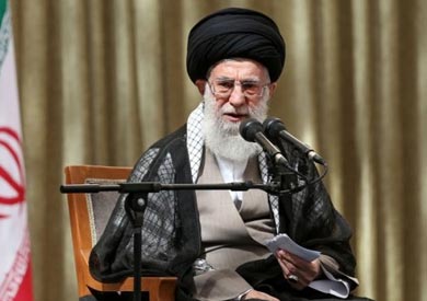 خامنئي يحذر من صراع داخلي في البحرين.. ويؤكد: لم ولن نتدخل في شؤونها