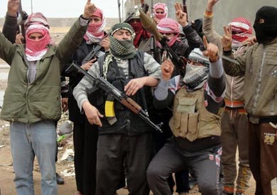 «داعش» يشن هجمات مضادة للدفاع عن معاقله بسوريا